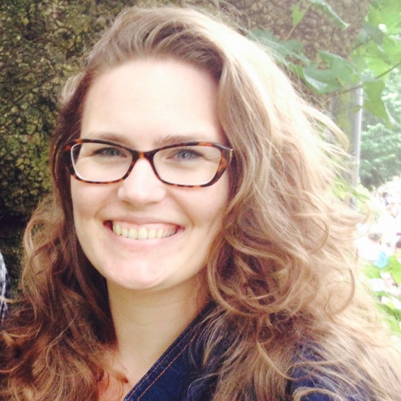 Meet your Posher, Elizabeth - Picture 4 of 6